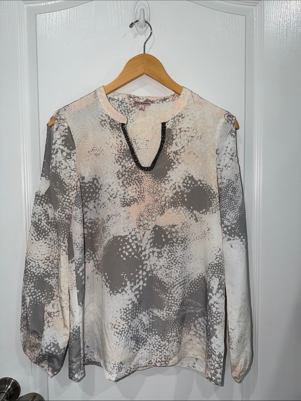 Juicy Couture Women’s Long-Sleeve Neutral Print Blouse with Beaded V-Neck small